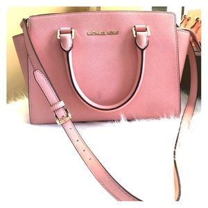 Michael Kors Pink handbag / crossbody